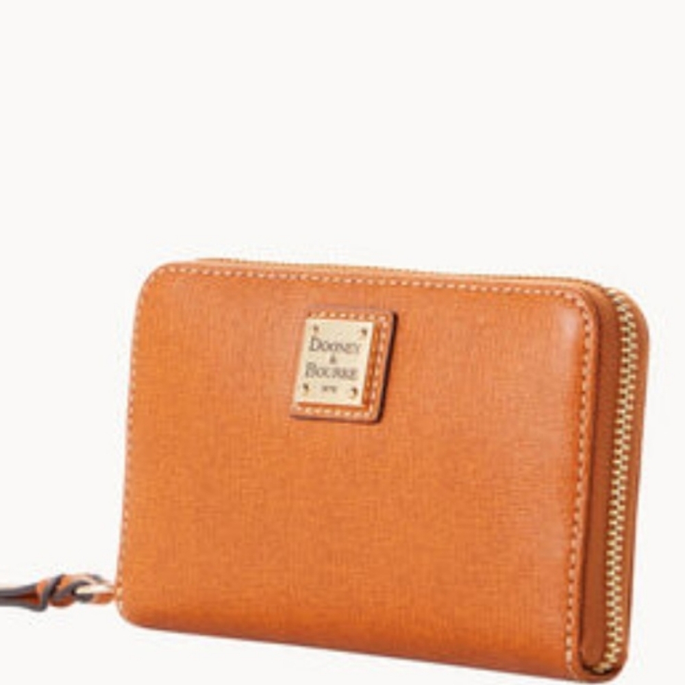 Dooney & Bourke Saffiano,  Zip Around Credit Card Case/ color Natural